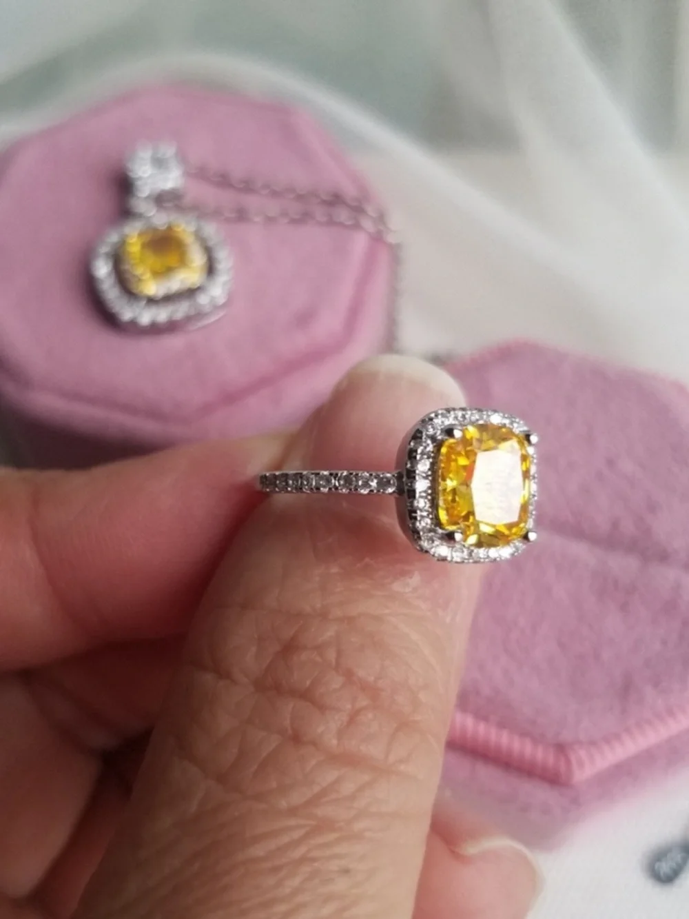 Swarovski Elements 925 Sterling Silver Solitaire Halo Yellow Citrine Ring NEW